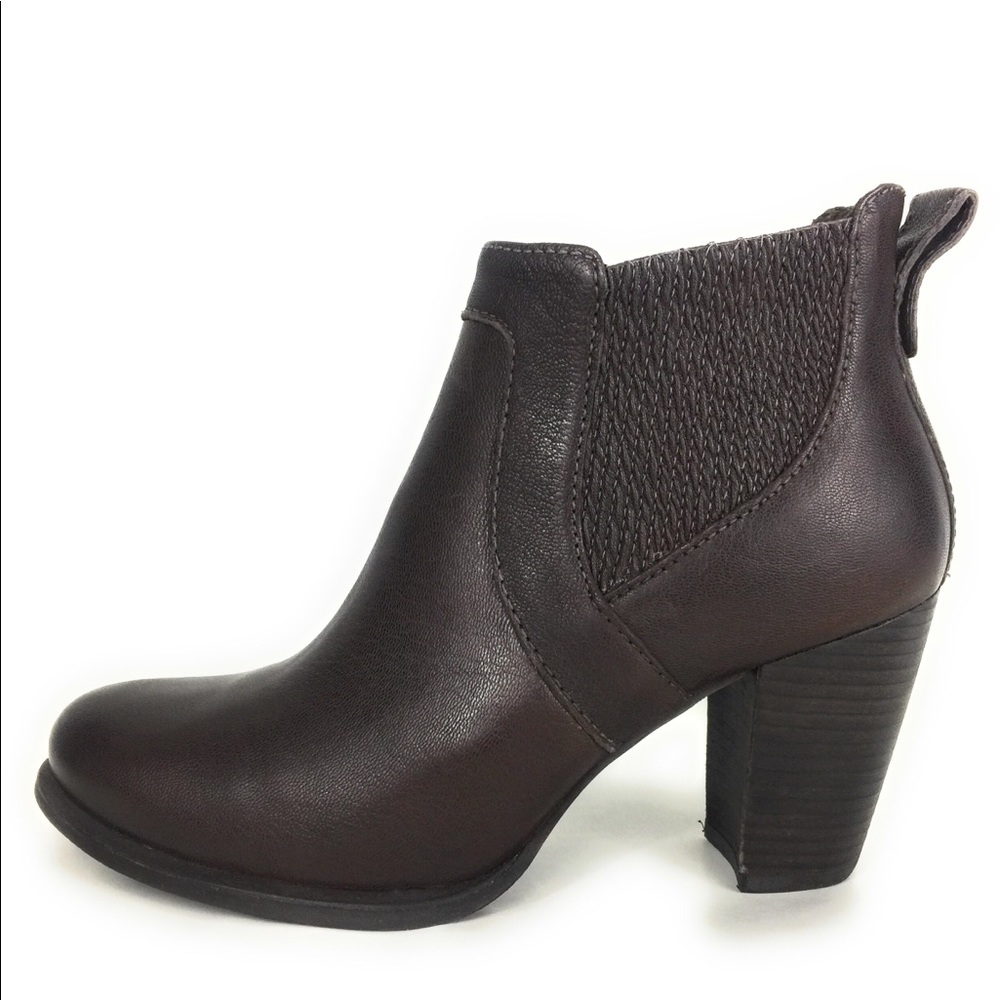 ugg new gorgeous Ankle Booties